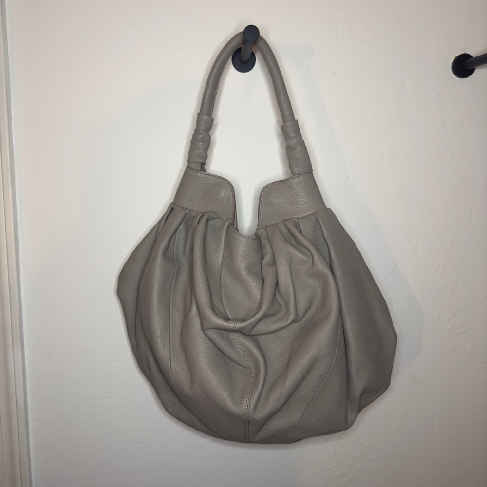 NWOT GRAY MAX & CLEO HOBO BAG